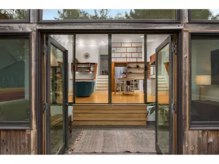 Photo #5: 24682794 Listing 