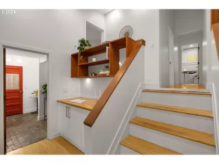 Photo #6: 24682794 Listing 