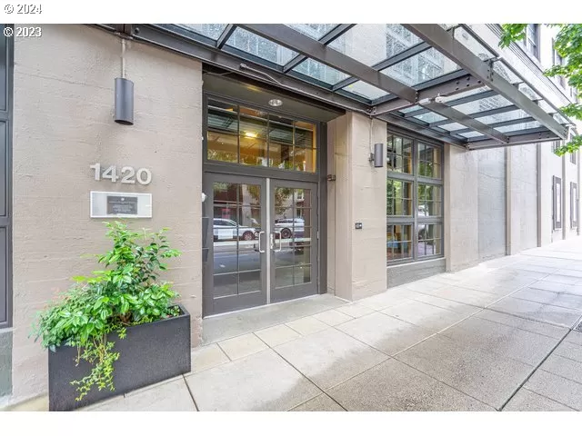 MLS: 24683195 Condo For Sale