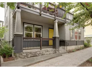 Photo #2: 24683381 Listing