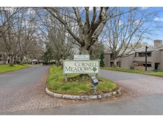 Photo #1: 24683965 Listing 