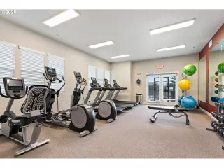 Photo #2: 246846896 Listing 