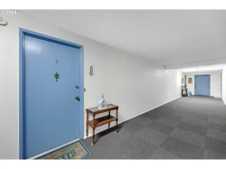 Photo #3: 24686414 Listing