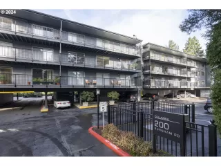 Photo #1: 24688326 Listing