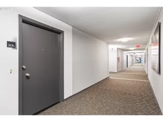 Photo #2: 24688326 Listing