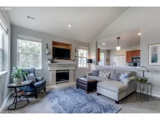 Photo #2: 24689478 Listing 