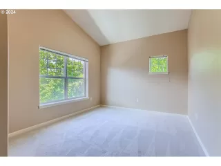 Photo #5: 24689683 Listing 