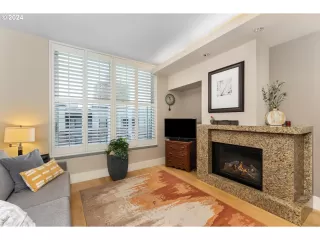 Photo #3: 24690076 Listing 