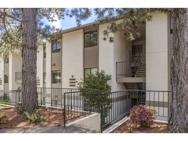 MLS: 24690577 Condo For Sale