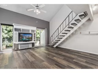 Photo #4: 24691594 Listing 