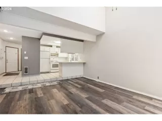 Photo #6: 24691594 Listing 