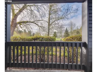 Photo #2: 24692201 Listing