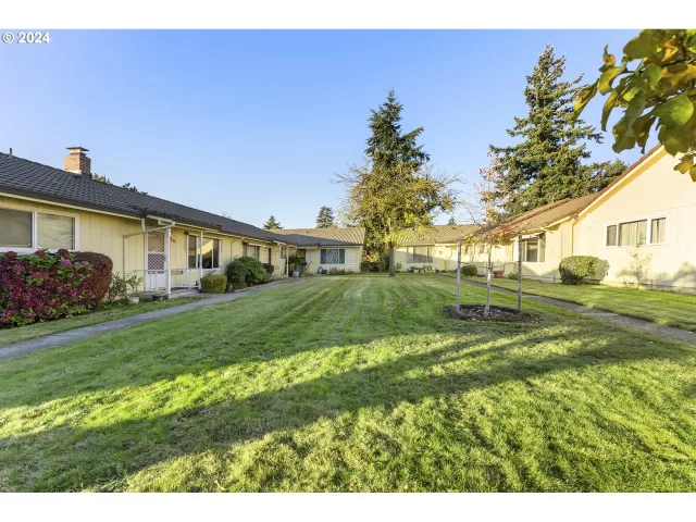 MLS: 24692421 Condo For Sale