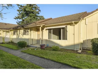 Photo #1: 24692421 Listing 