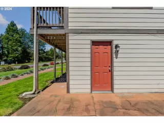 Photo #1: 24693401 Listing