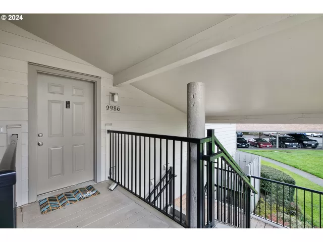 MLS: 24694408 Condo For Sale