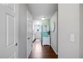 Photo #1: 24694408 Listing 