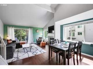 Photo #5: 24694408 Listing 