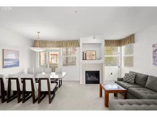 Photo #5: 24694779 Listing 