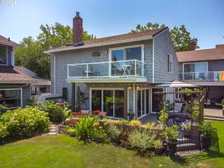 Photo #1: 24696414 Listing