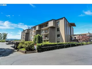 Photo #3: 24696880 Listing 