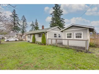 Photo #3: 24697007 Listing