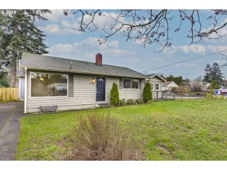 Photo #4: 24697007 Listing