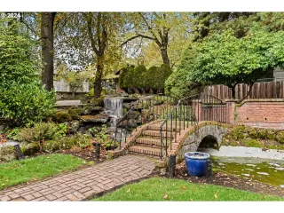 Photo #1: 24697450 Listing