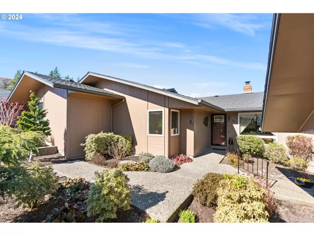 MLS: 24697976 Condo For Sale