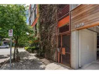 Photo #2: 248151362 Listing 