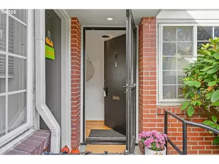 Photo #1: 248183333 Listing 