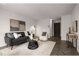 Photo #2: 248305200 Listing