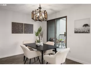 Photo #4: 248305200 Listing