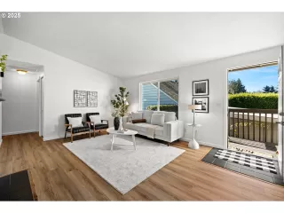 Photo #3: 248397140 Listing