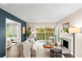 Photo #2: 249220503 Listing