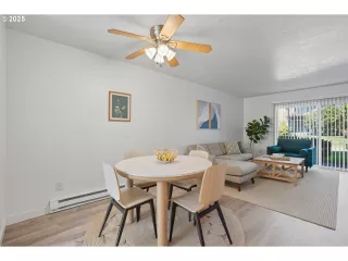 Photo #3: 250215531 Listing