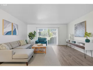 Photo #6: 250215531 Listing