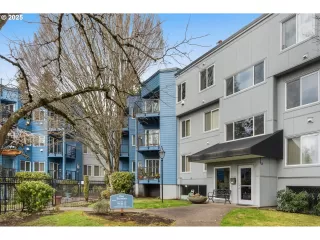 Photo #2: 250499560 Listing