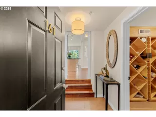 Photo #2: 250896715 Listing 