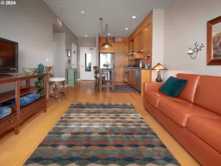 Photo #6: 251169807 Listing 