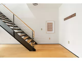 Photo #3: 251425025 Listing