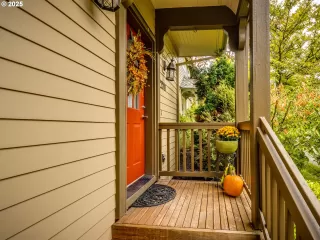 Photo #5: 251597345 Listing 