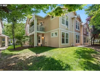 Photo #3: 251717644 Listing