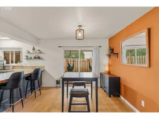 Photo #4: 251743166 Listing 