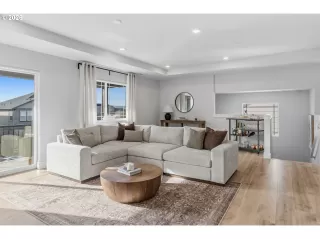 Photo #1: 251774647 Listing