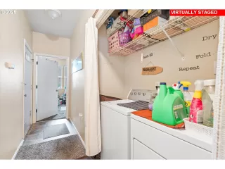 Photo #2: 251823063 Listing