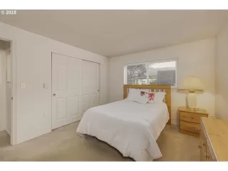 Photo #6: 252159793 Listing 