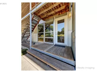 Photo #1: 252192575 Listing