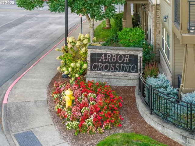 MLS: 253134014 Condo For Sale