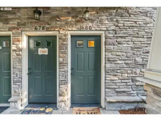 Photo #1: 253134014 Listing 